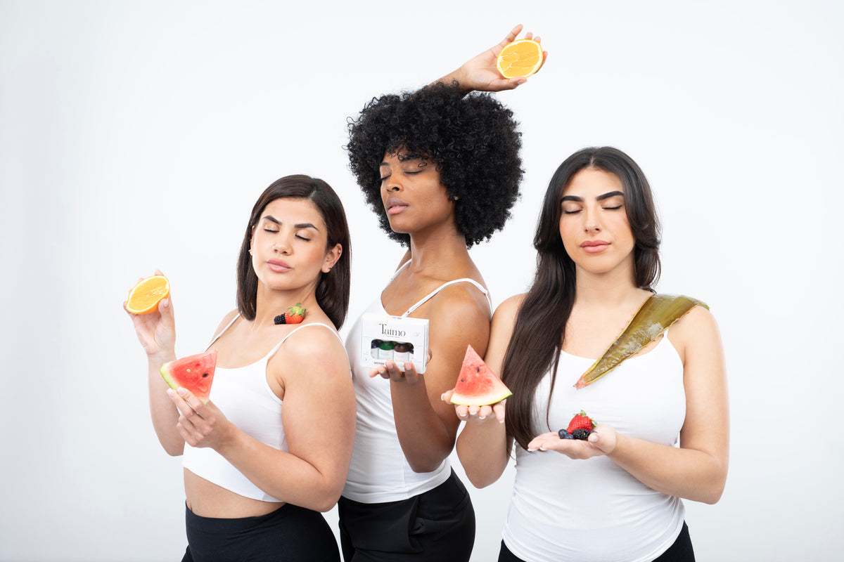 La campagne Taïmo : trois femmes présentent les soins de la marque et des fruits